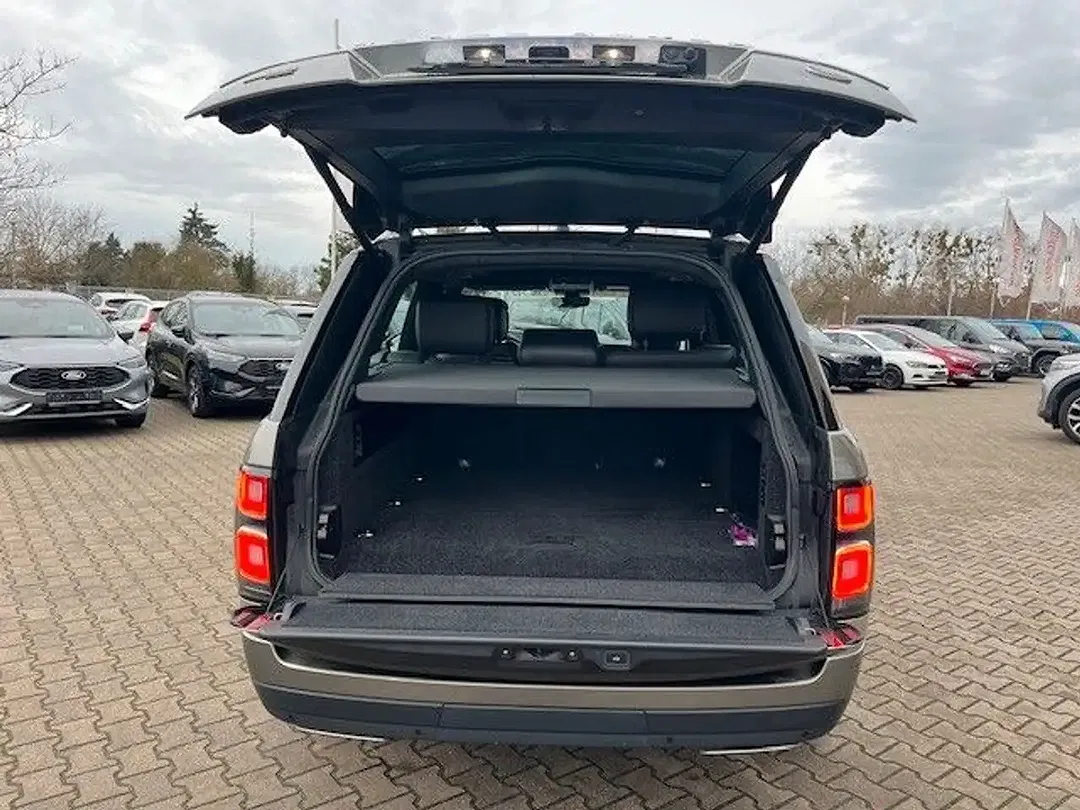 Land Rover Range Rover - Thumbnail 5