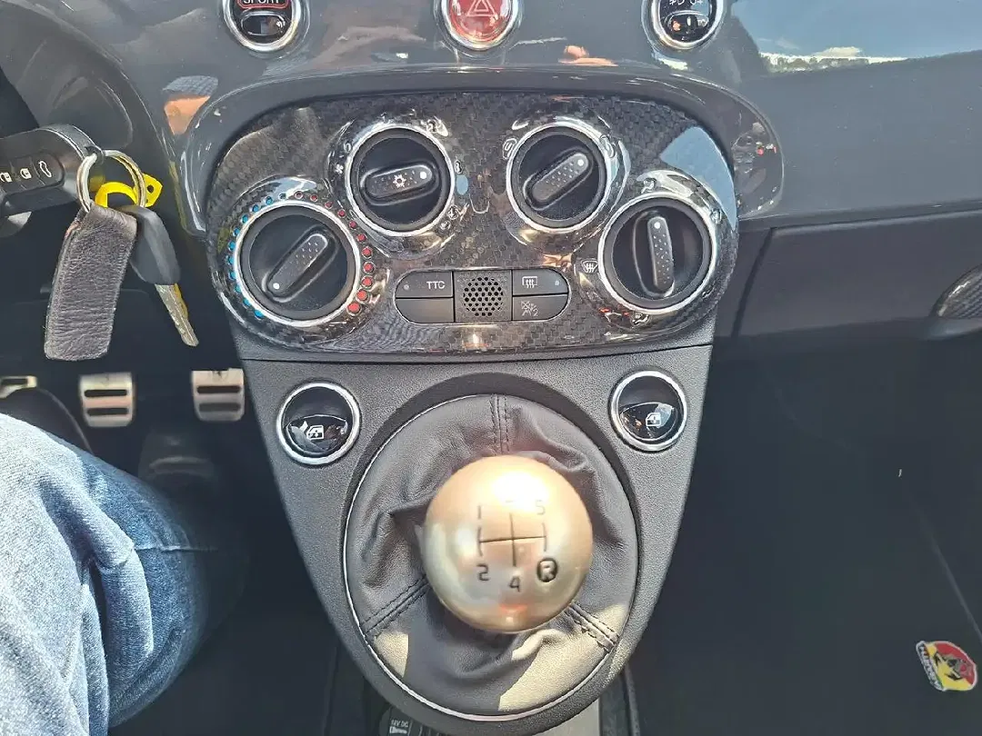 Abarth 500C - Thumbnail 13
