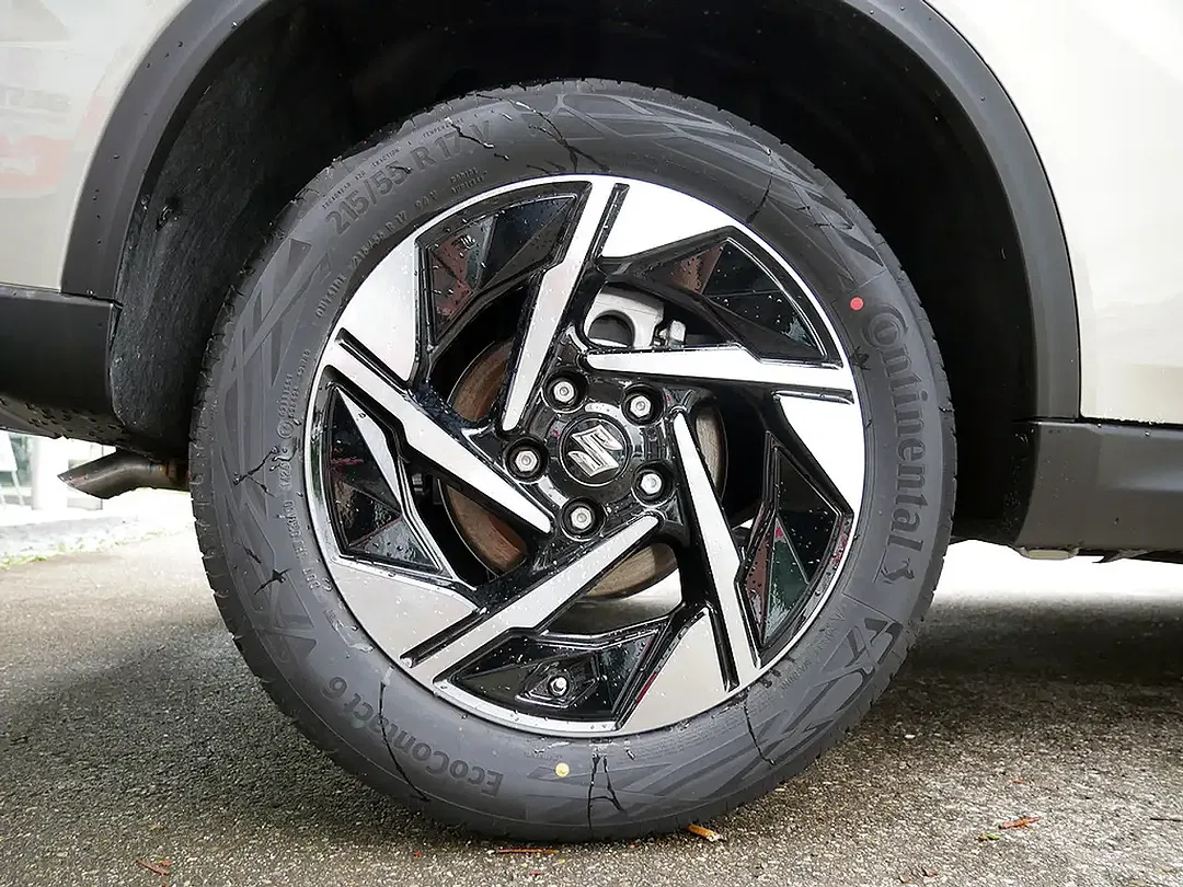 Suzuki Vitara - Thumbnail 7