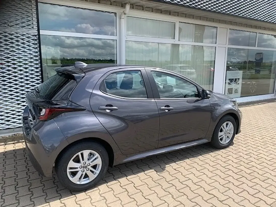 Mazda 2 - Thumbnail 5