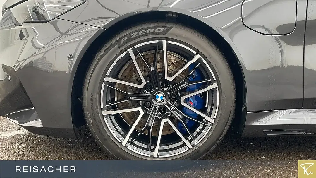 BMW M5 - Thumbnail 3