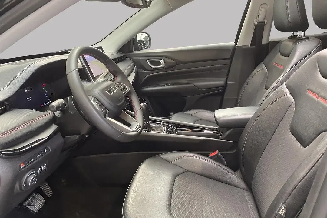 Jeep Compass - Thumbnail 9