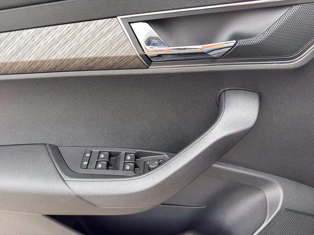 Skoda Karoq - Thumbnail 14