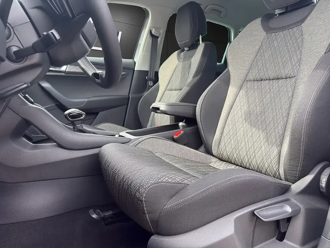 Skoda Karoq - Thumbnail 8