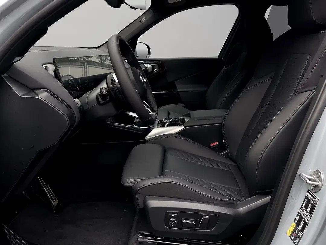 BMW X3 - Thumbnail 9