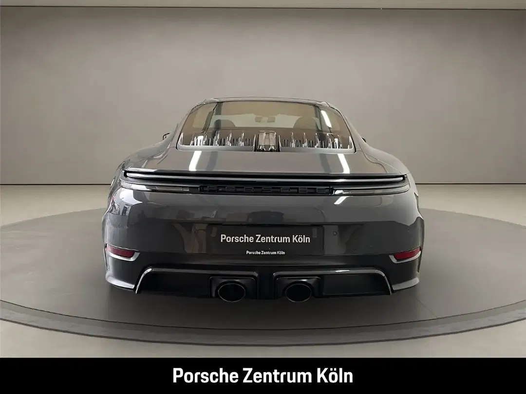 Porsche 992 - Thumbnail 4