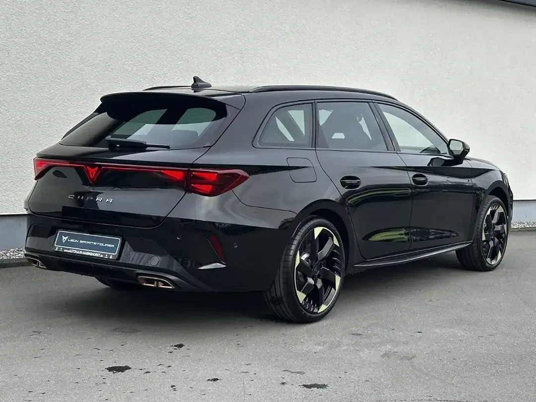 CUPRA Leon - Thumbnail 2