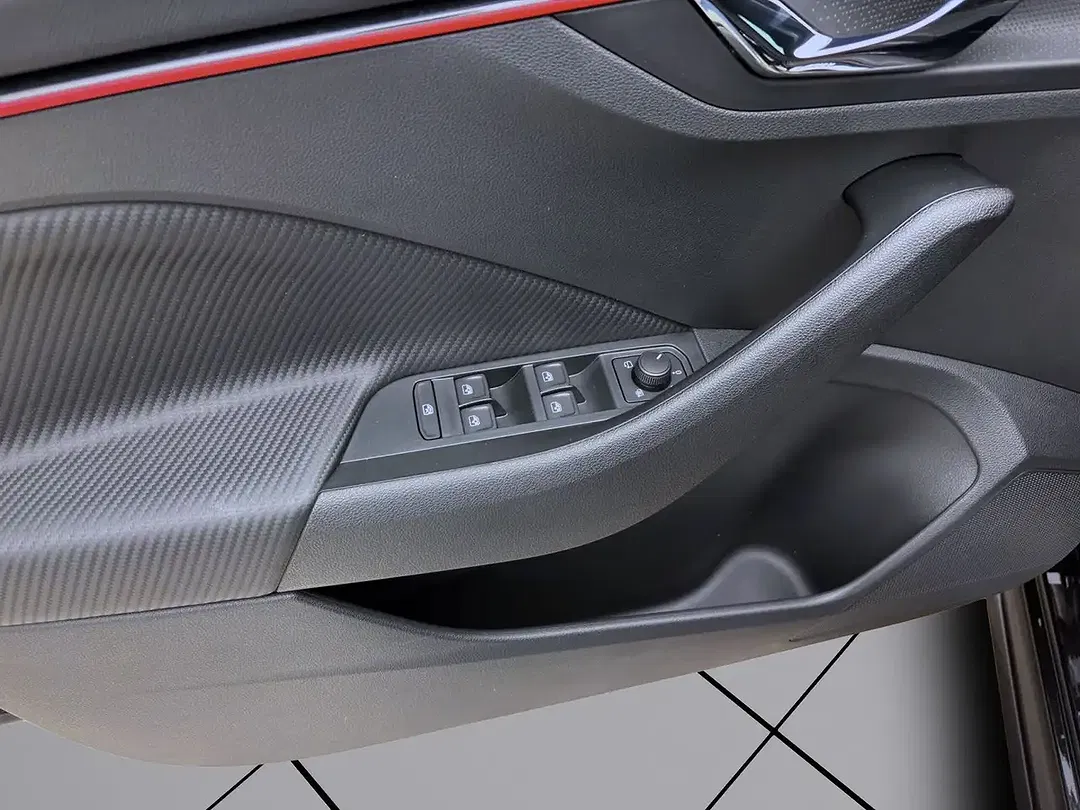 Skoda Kamiq - Thumbnail 11
