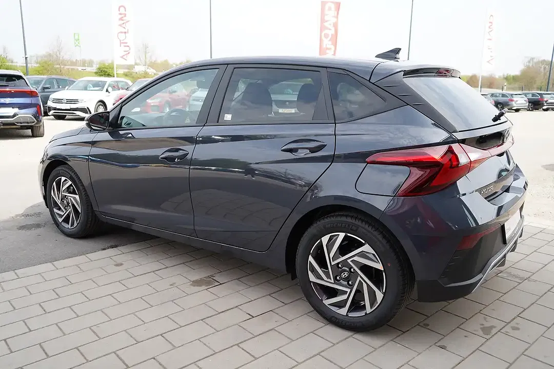 Hyundai i20 - Thumbnail 4