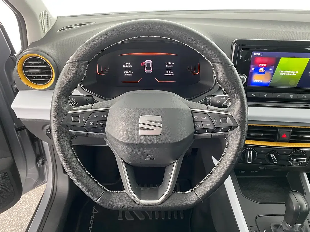 SEAT Arona - Thumbnail 13