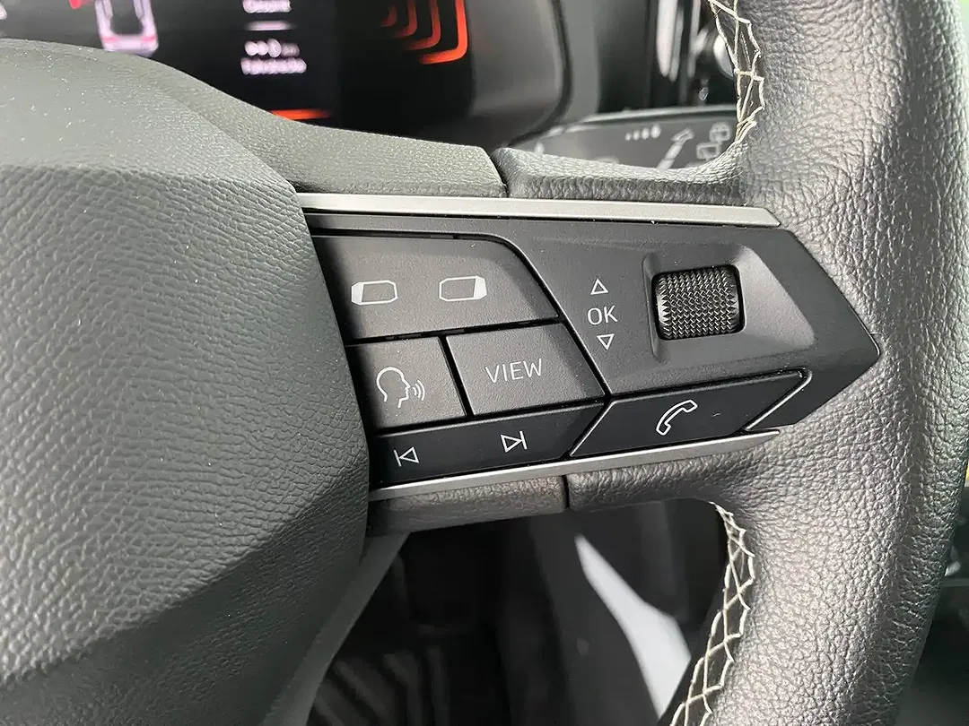 SEAT Arona - Thumbnail 15
