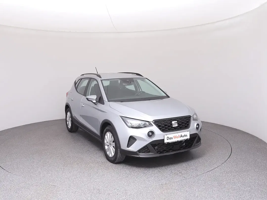 SEAT Arona - Thumbnail 2