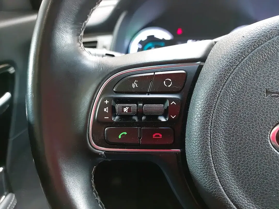 Kia Niro - Thumbnail 10