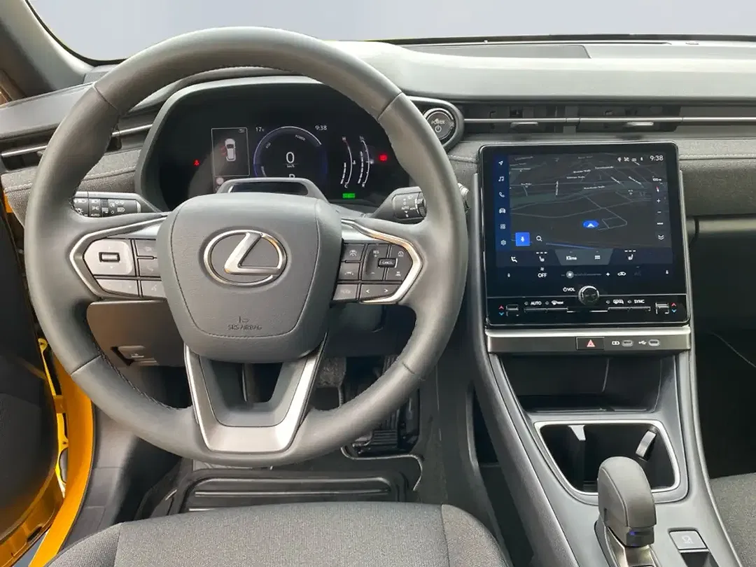 Lexus LBX - Thumbnail 10