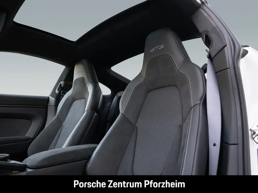 Porsche 992 - Thumbnail 6
