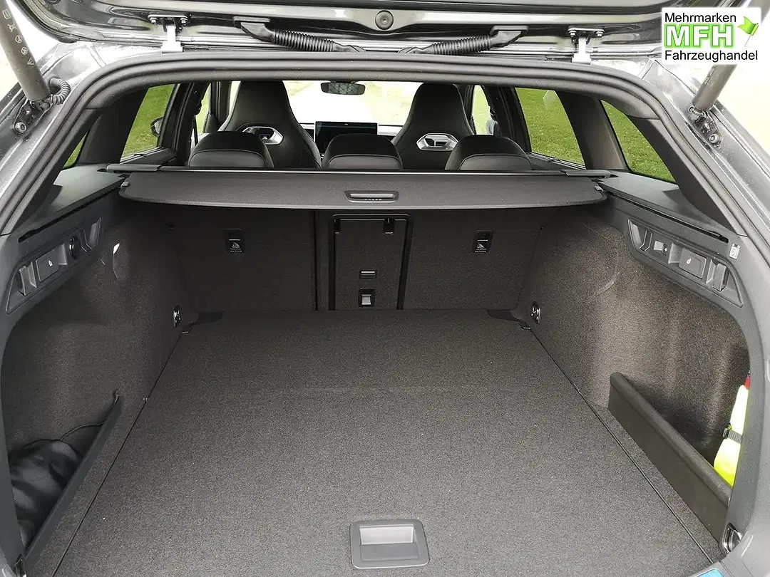 Volkswagen Passat Variant - Thumbnail 12