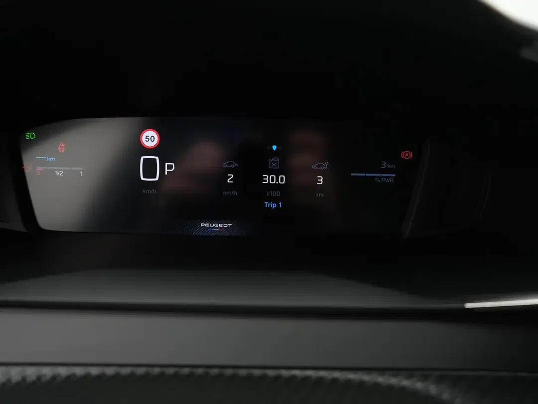 Peugeot 208 - Thumbnail 12