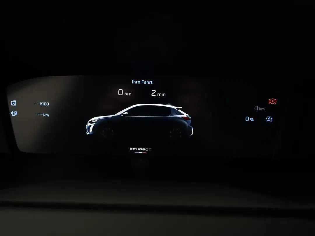 Peugeot 208 - Thumbnail 13