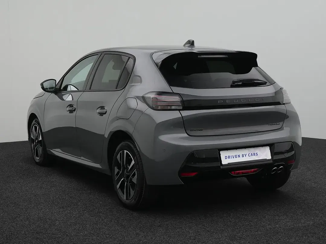 Peugeot 208 - Thumbnail 4