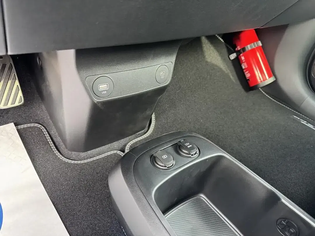 Kia EV6 - Thumbnail 22