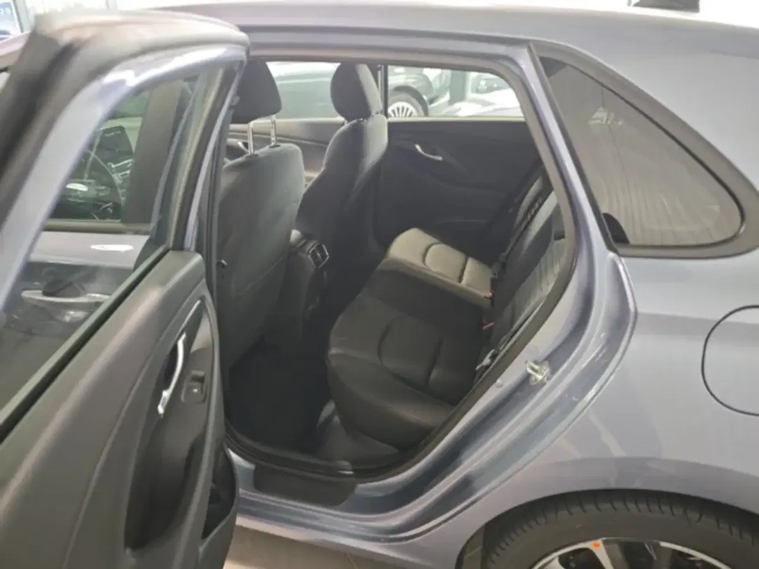 Hyundai i30 - Thumbnail 8