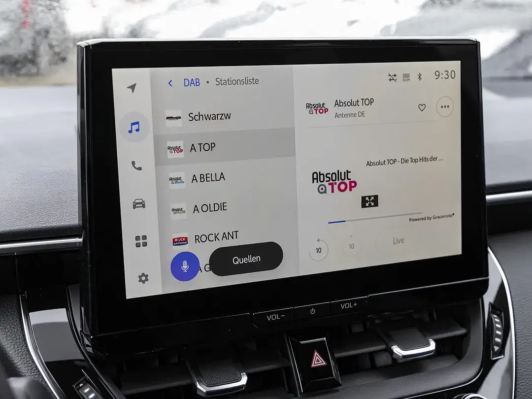 Toyota Corolla - Thumbnail 13