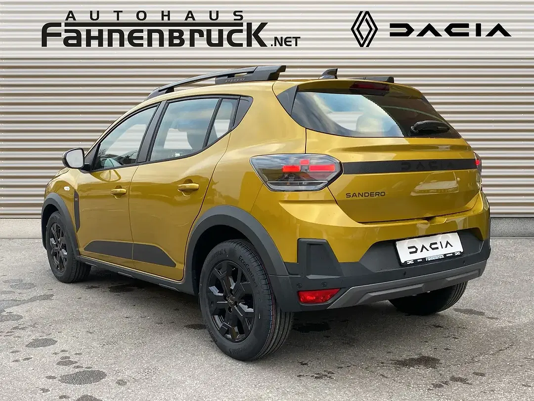 Dacia Sandero - Thumbnail 3