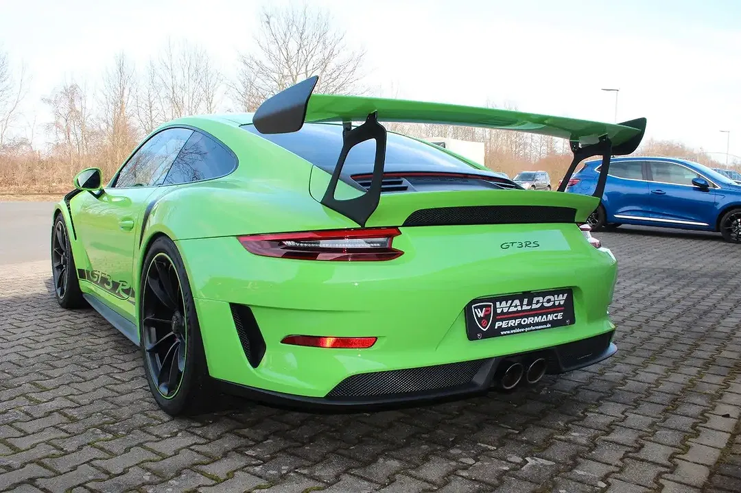 Porsche 991 - Thumbnail 2