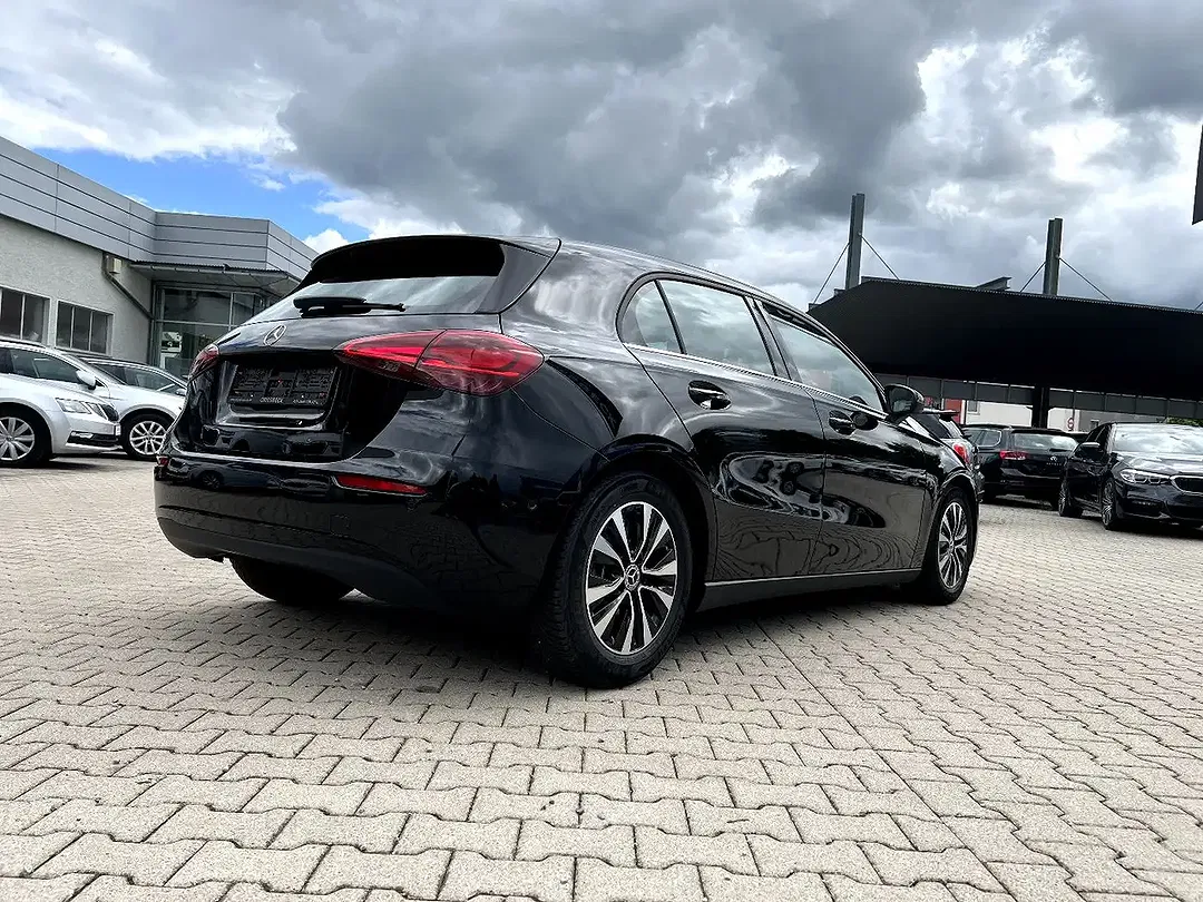 Mercedes-Benz A 180 - Thumbnail 4