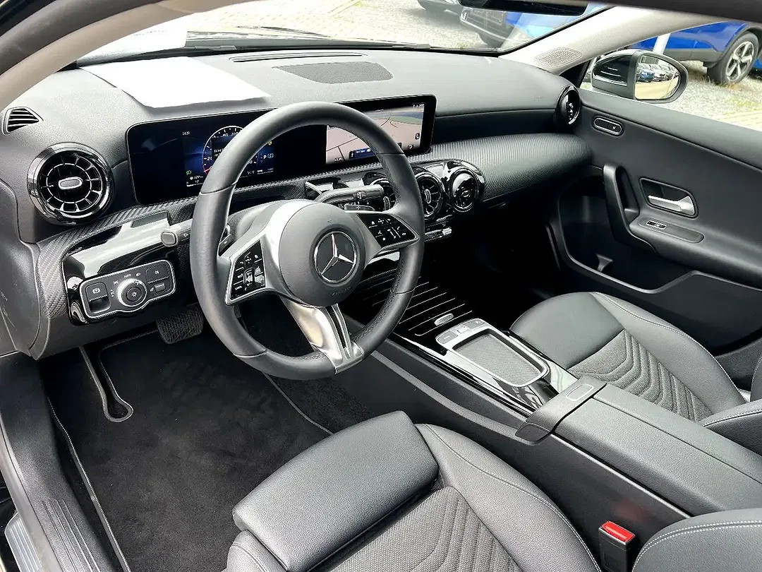 Mercedes-Benz A 180 - Thumbnail 9