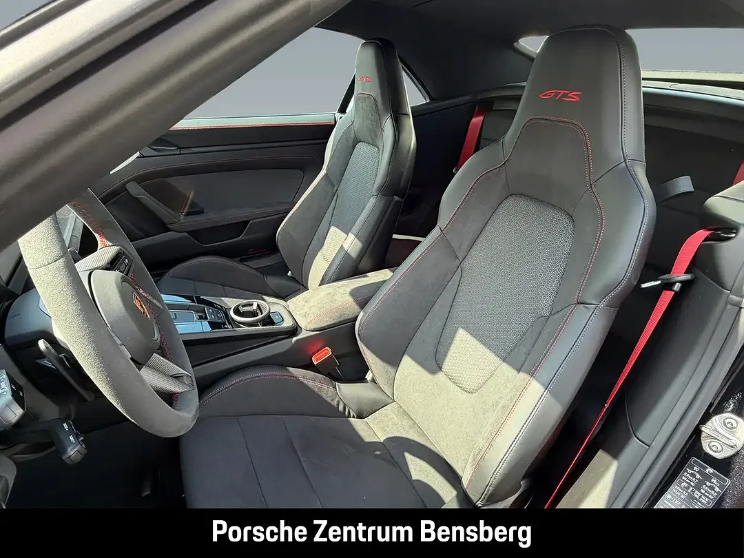 Porsche 992 - Thumbnail 14