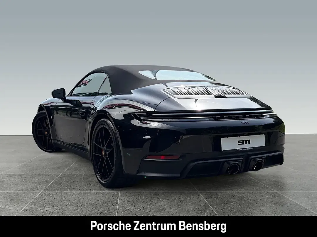 Porsche 992 - Thumbnail 3