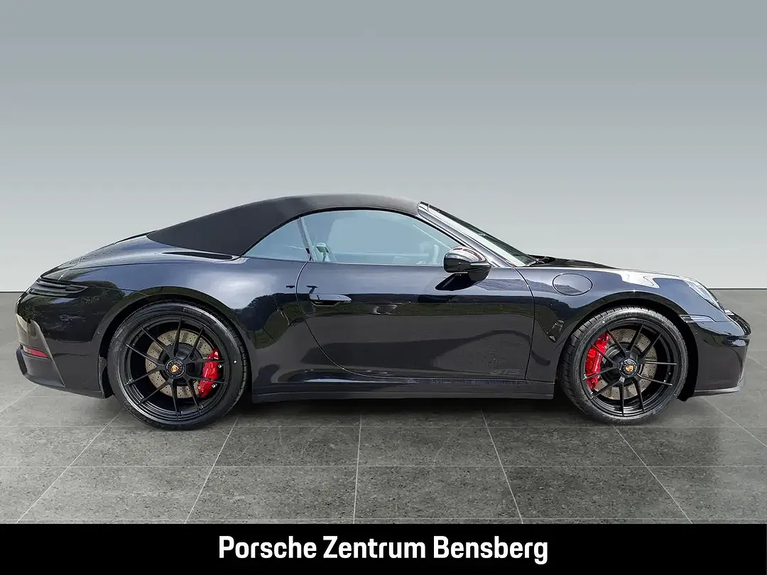 Porsche 992 - Thumbnail 5