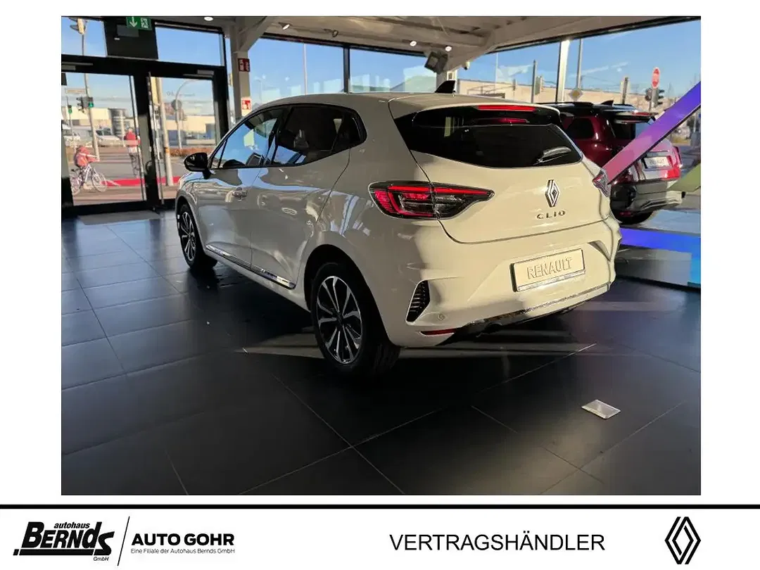 Renault Clio - Thumbnail 6
