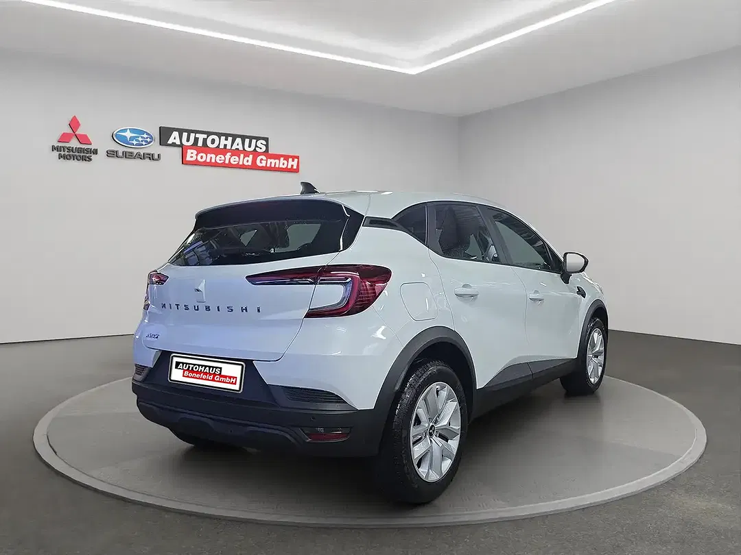 Mitsubishi ASX - Thumbnail 3