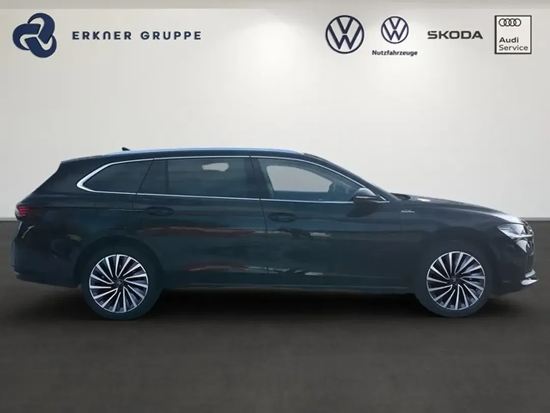 Skoda Superb - Thumbnail 3