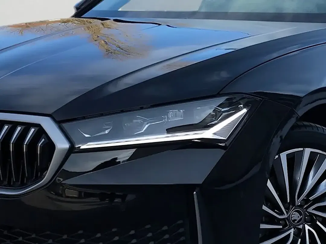 Skoda Superb - Thumbnail 7