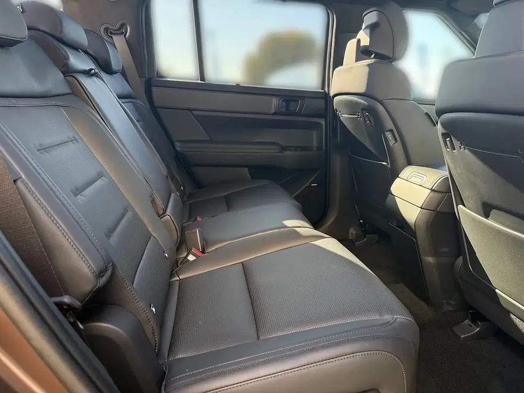 Hyundai SANTA FE - Thumbnail 13