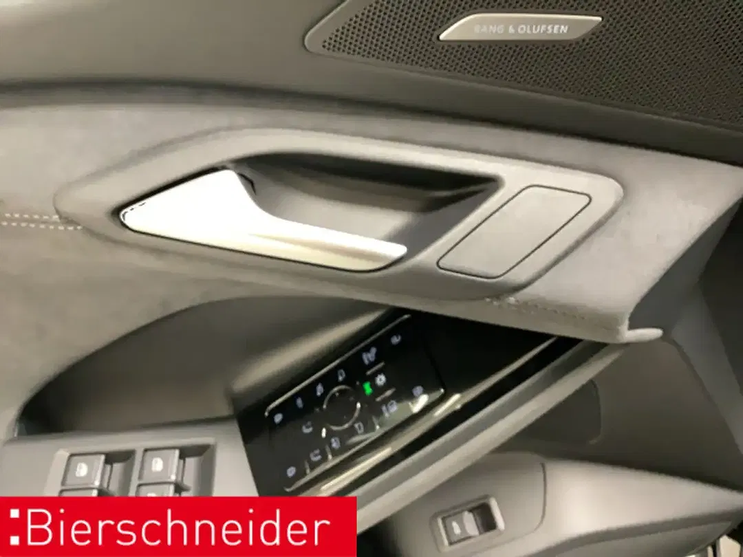 Audi Q6 e-tron - Thumbnail 8