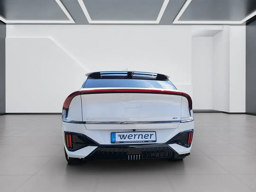 Kia EV6 - Thumbnail 5