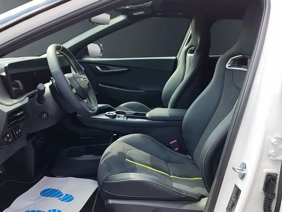 Kia EV6 - Thumbnail 6
