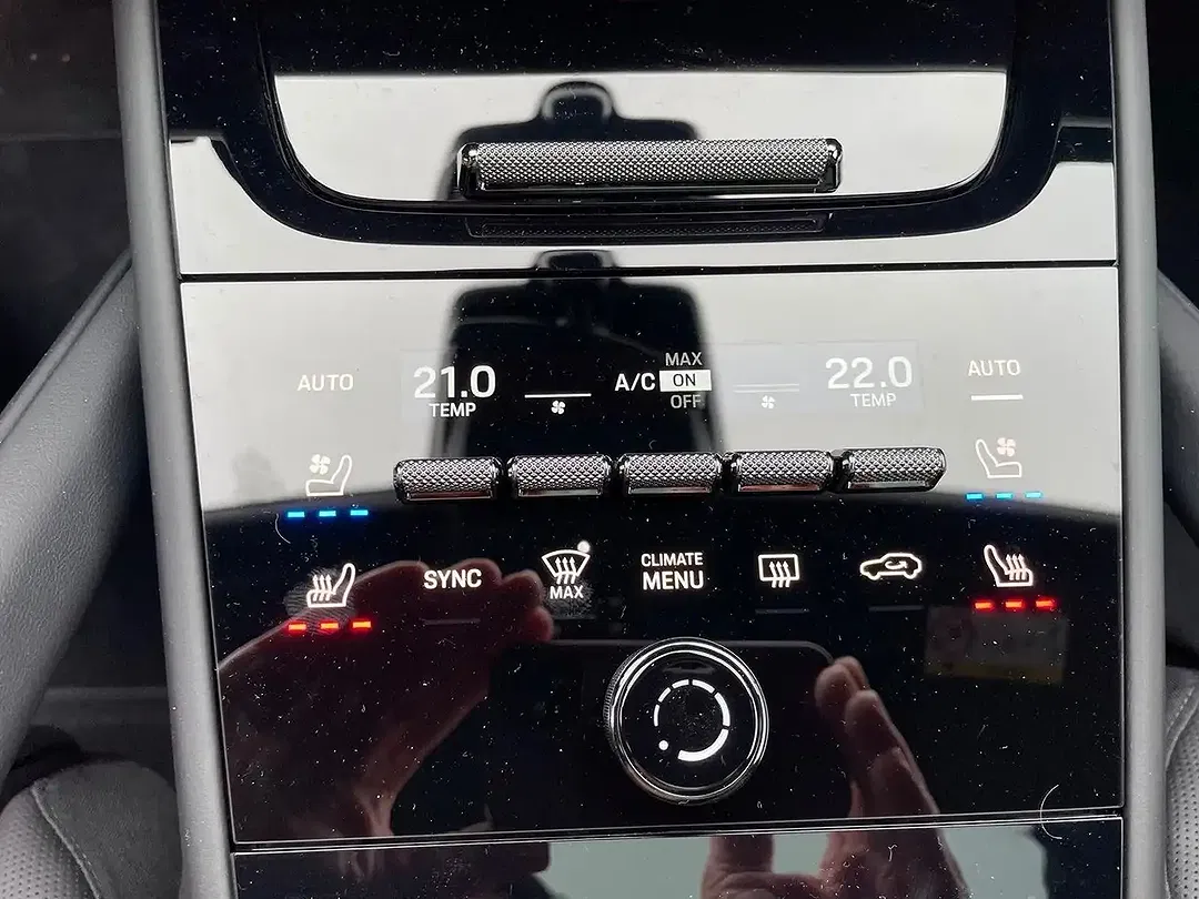 Porsche Cayenne - Thumbnail 10