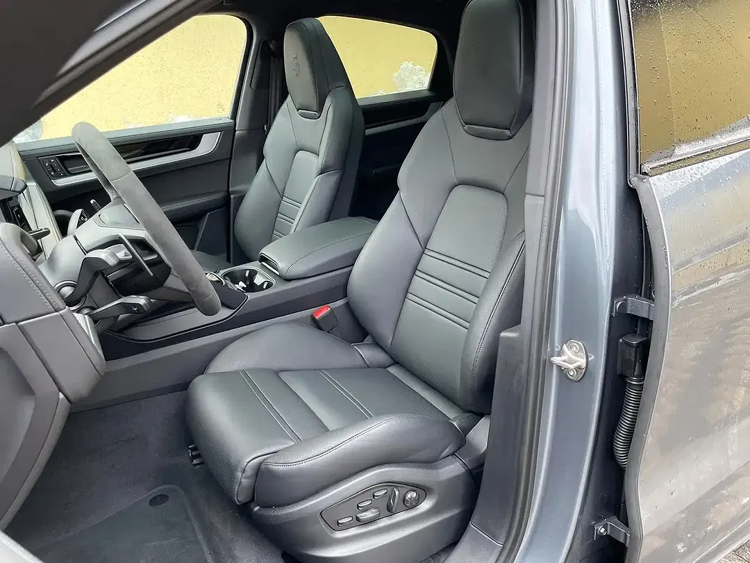 Porsche Cayenne - Thumbnail 11