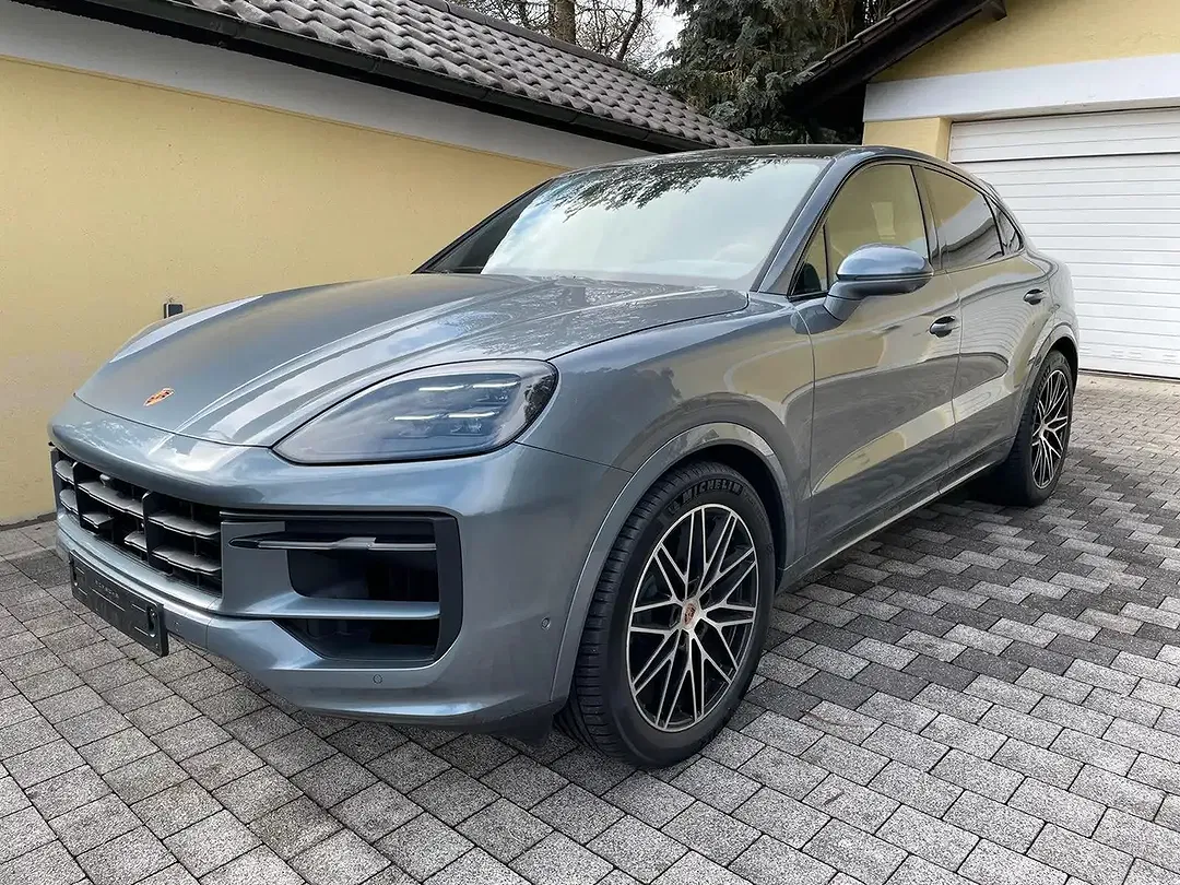 Porsche Cayenne - Thumbnail 6