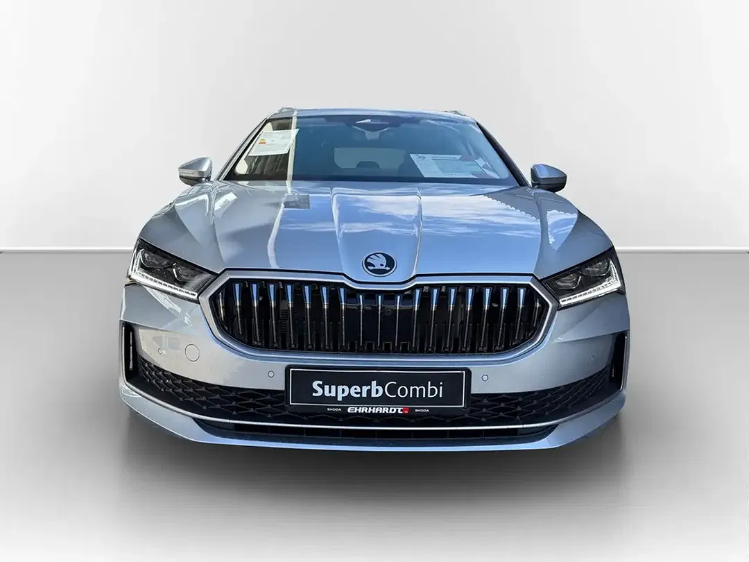 Skoda Superb - Thumbnail 2