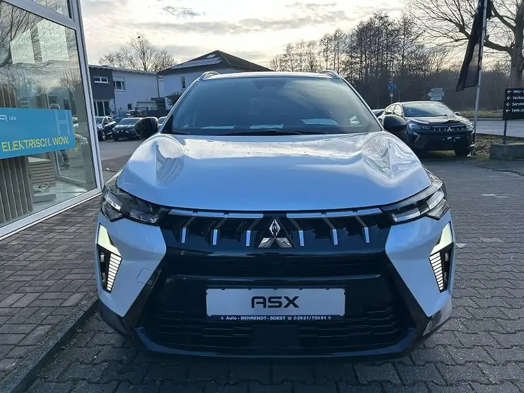 Mitsubishi ASX - Thumbnail 2