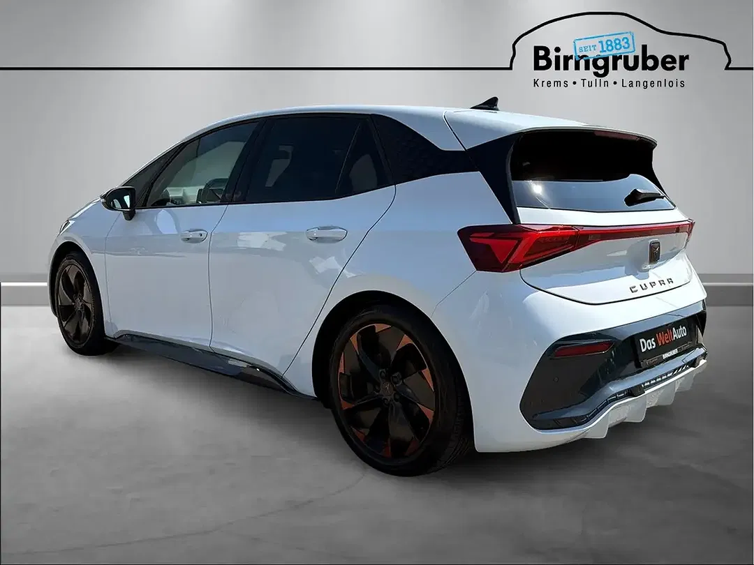 CUPRA Born - Thumbnail 2