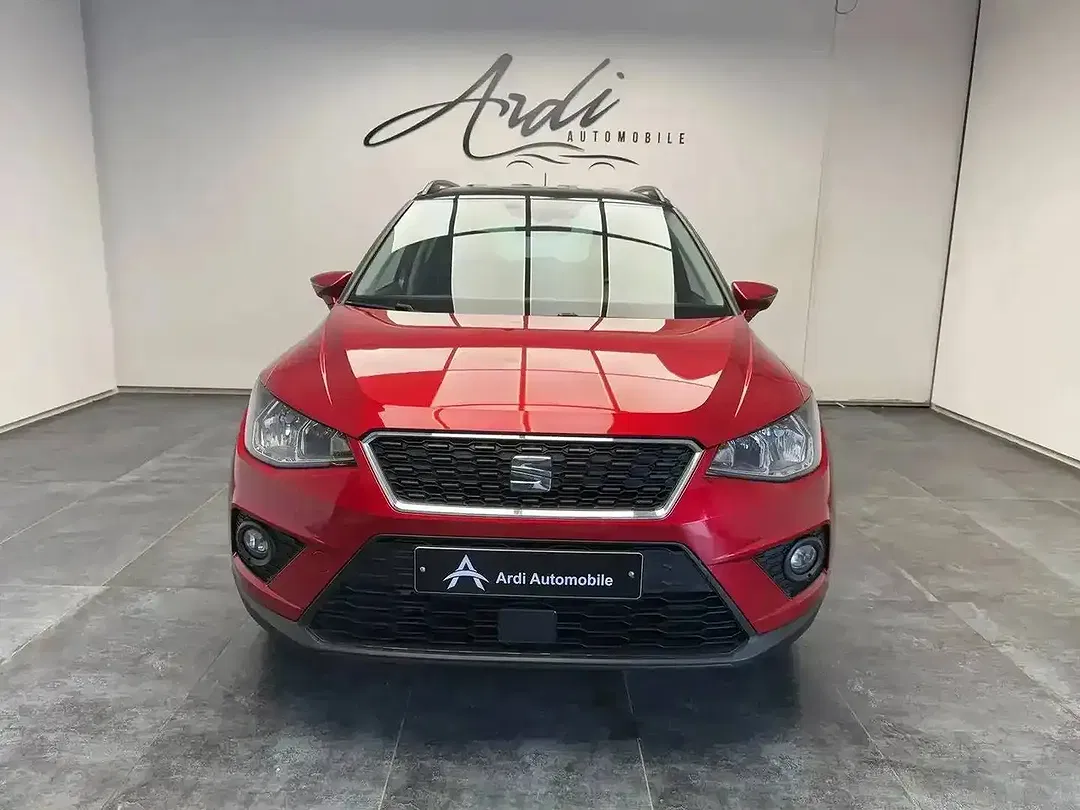 SEAT Arona - Thumbnail 2