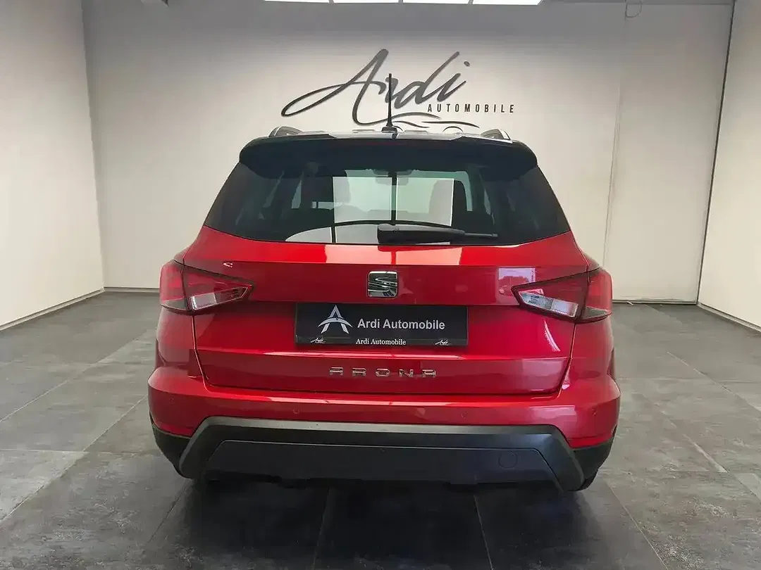 SEAT Arona - Thumbnail 5