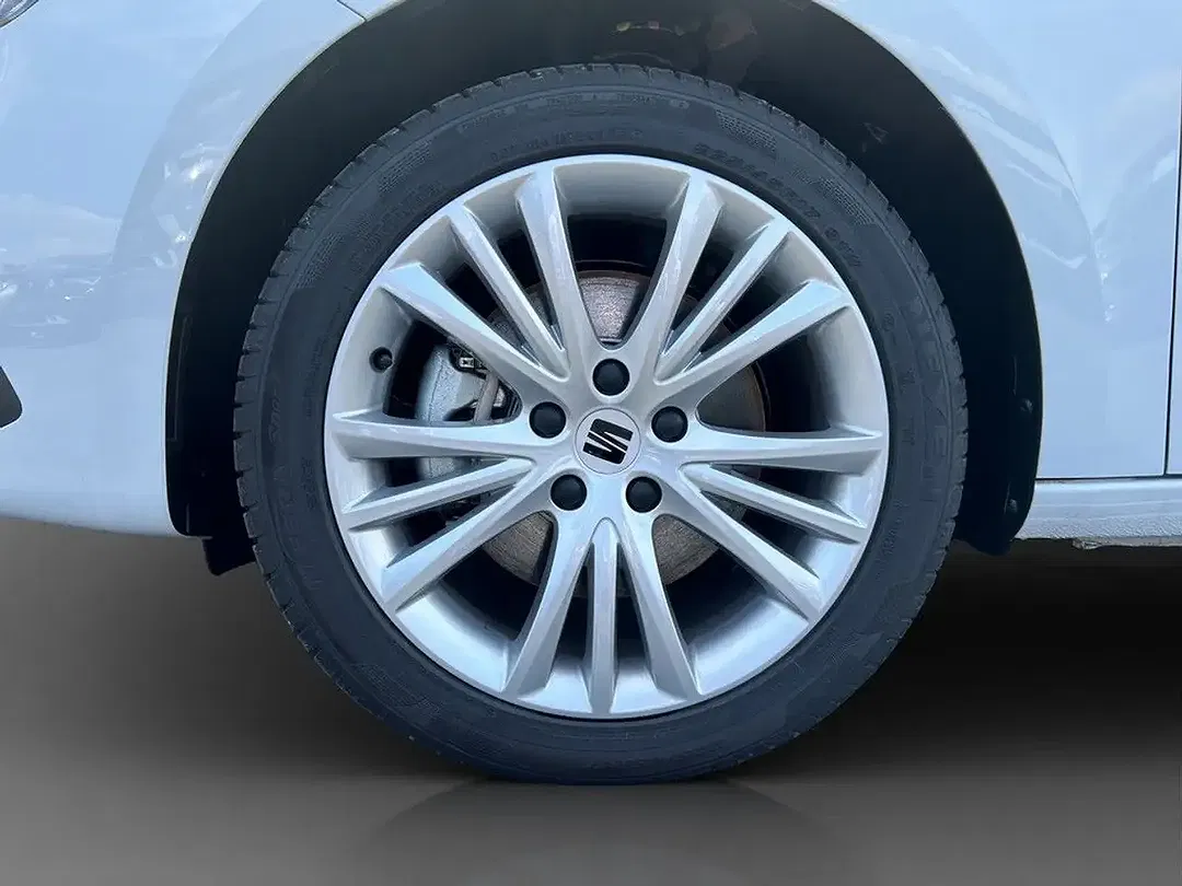 SEAT Leon - Thumbnail 9